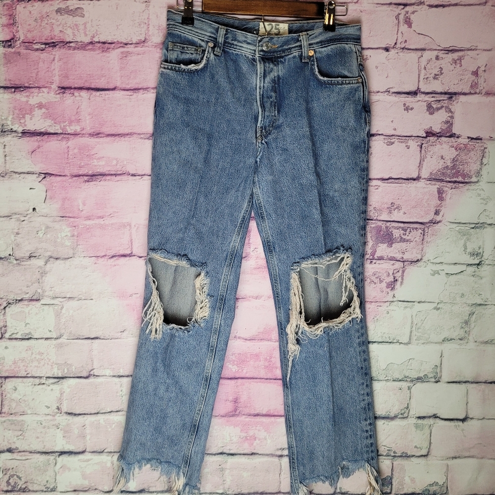 FREE PEOPLE WE THE FREE MAGGIE RIPPED CROPPED STRAIGHT LEG JEANS 25